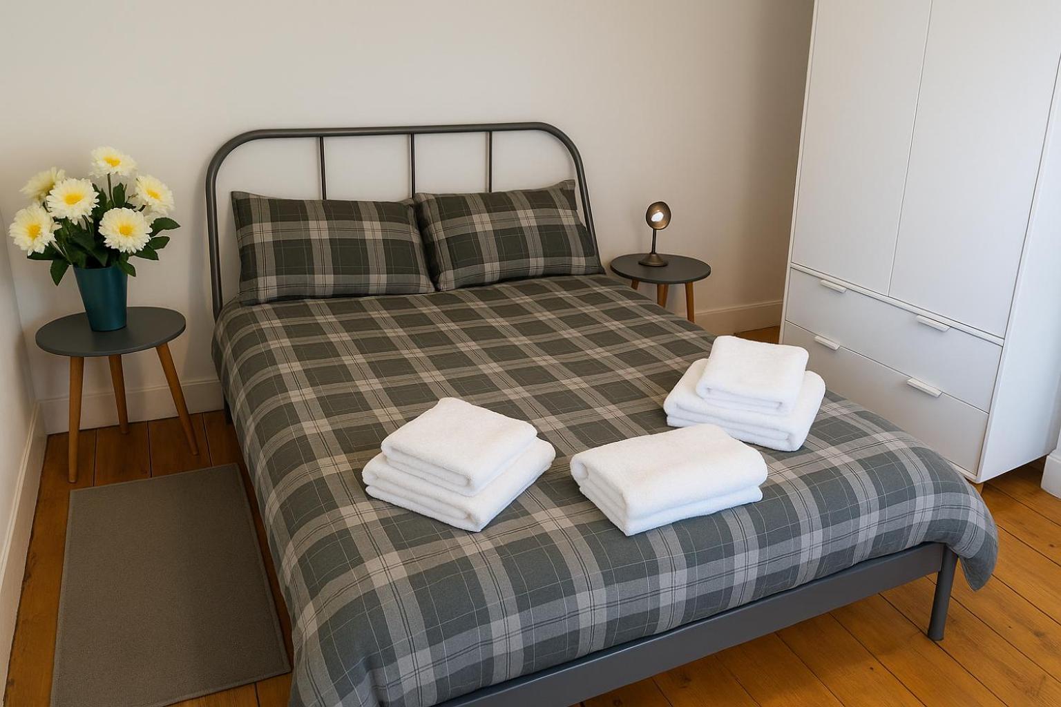 Quiet & Cozy Flat - 1br & Kitchen - Close To Everything * Edinburgh