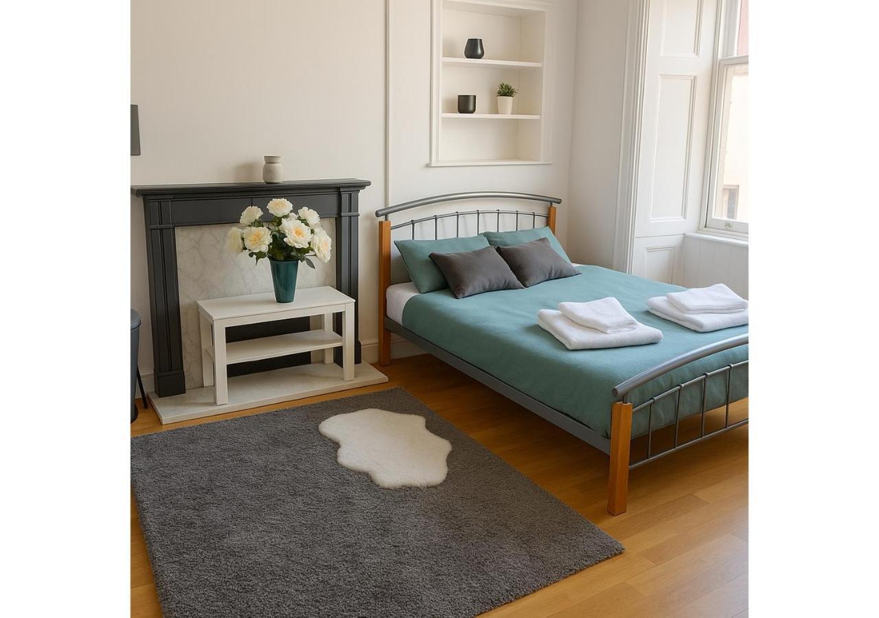 Quiet & Cozy Flat - 1br & Kitchen - Close To Everything Appartement